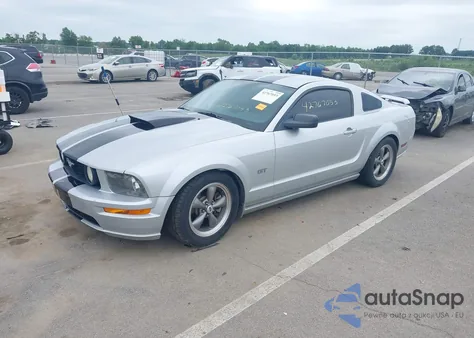 2005 Ford Mustang Gt Deluxe/Gt Premium из США, поврежденный, VIN 1ZVFT82H955205830